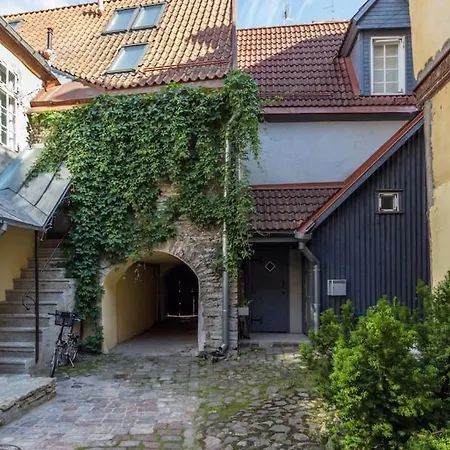 Blacksmith Old Town Apartments Tallinn Exterior photo